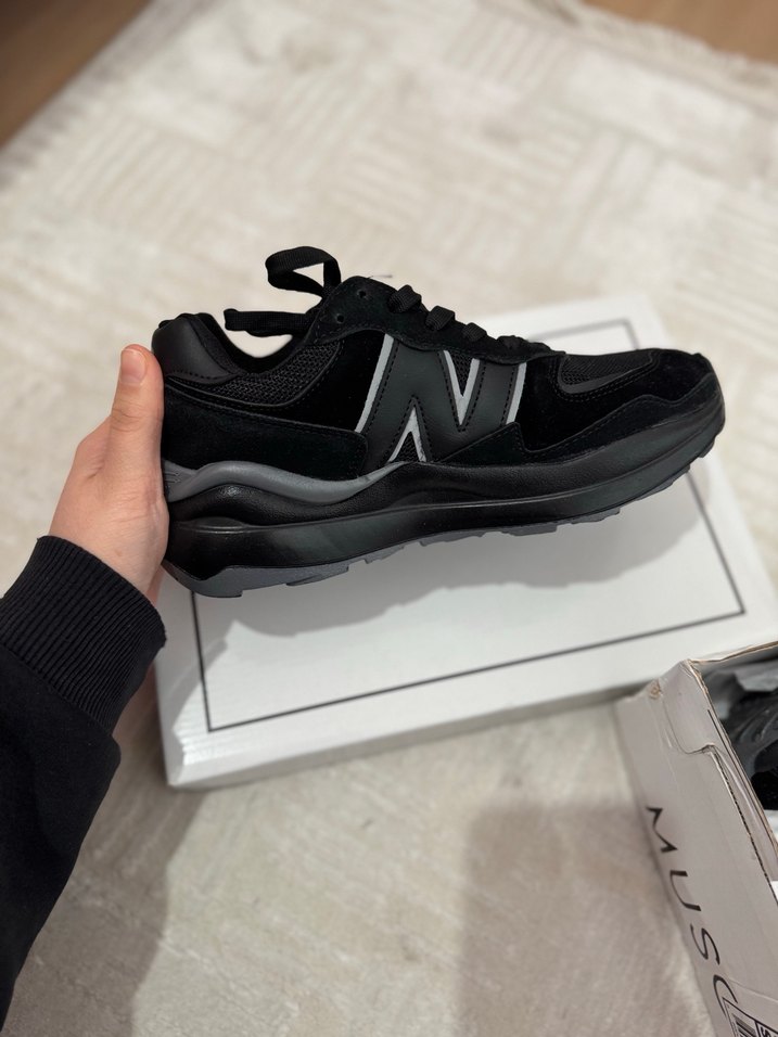 Siyah Platform Topuklu Bağcıklı Kadın Spor Ayakkabı - Görsel 3