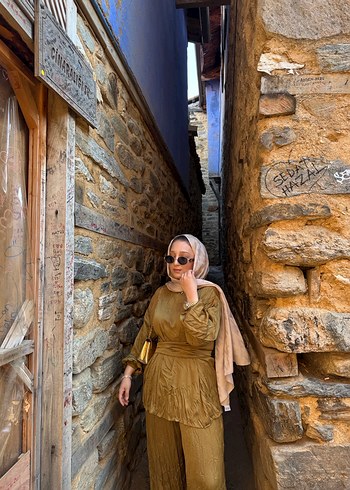 Uzun Kol Detaylı Saten Kadın takıl - Görsel 4