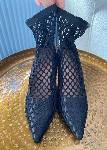 37 Beden Zara Dantel Detaylı Siyah Stiletto Topuklu Kadın Ayakkabı