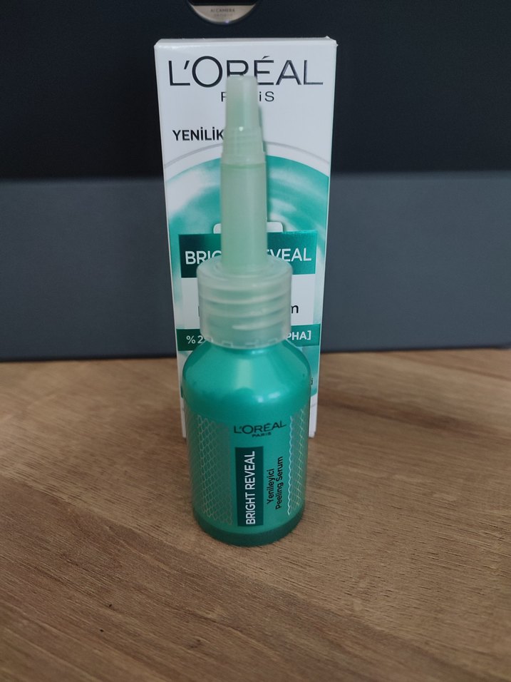 L'Oréal Paris Bright Reveal Yenileyici Peeling Serum - Görsel 2