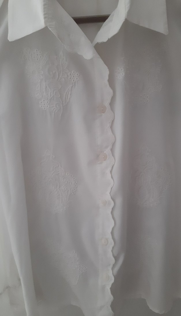 Beyaz Nakışlı Keten Kadın Gömlek - Görsel 2