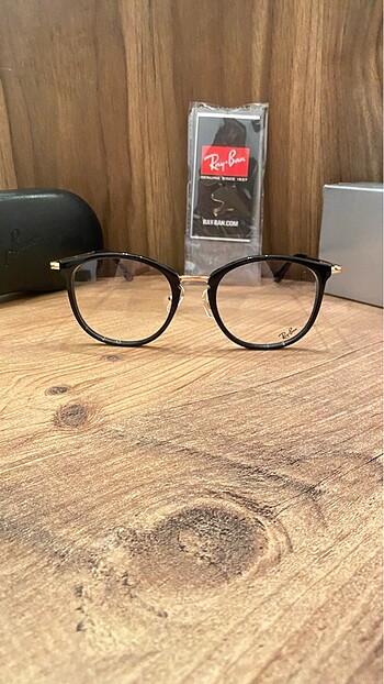 Rayban optik çerçevesi