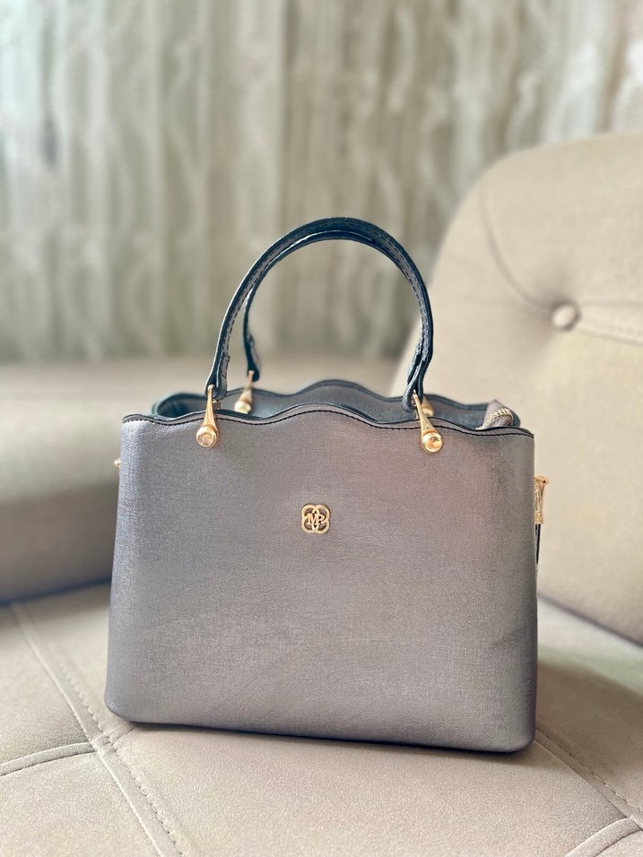 Gri Deri Kadın Çanta Modern Klasik - Görsel 2