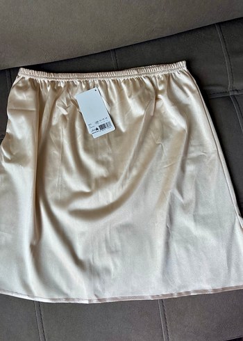 Saten Görünümlü Bej jüpon - Görsel 4