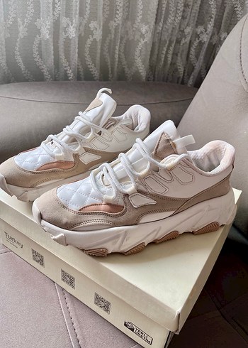 Beyaz Bağcıklı Stiletto Topuklu Kadın Spor Ayakkabı - Görsel 5