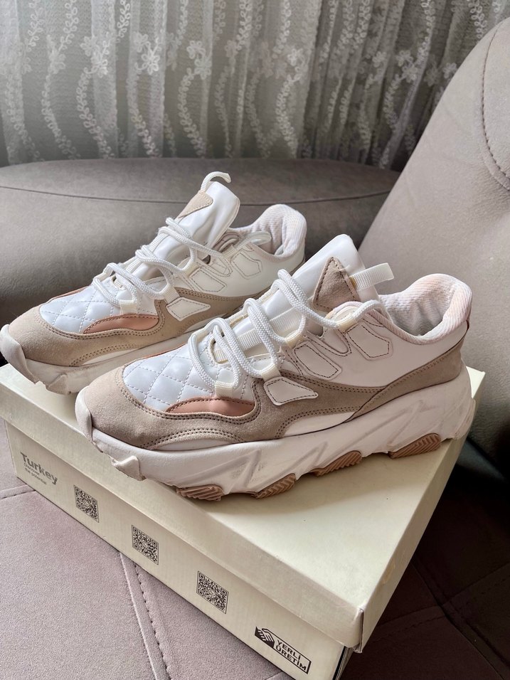 Beyaz Bağcıklı Stiletto Topuklu Kadın Spor Ayakkabı - Görsel 5