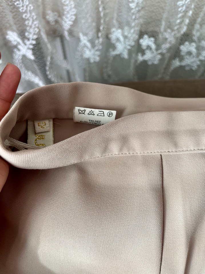 Düğmeli Bej Midi Kadın Kumaş Pantolon - Görsel 2