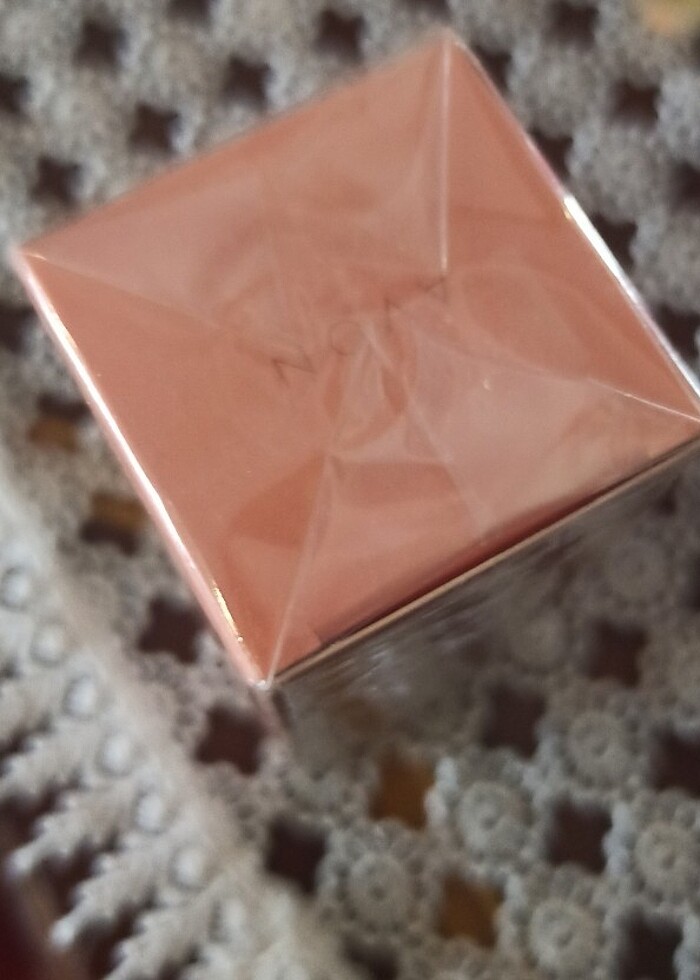 Avon tomorrow parfüm - Görsel 4