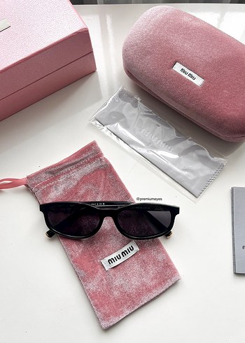 Miu Miu Siyah Kadın Güneş Gözlüğü - Görsel 13