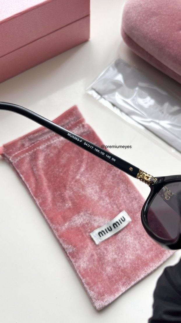 Miu Miu Siyah Kadın Güneş Gözlüğü - Görsel 4