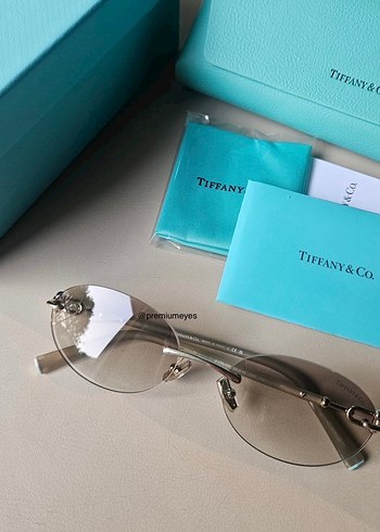 Tiffany & Co güneş gözlüğü - Görsel 3