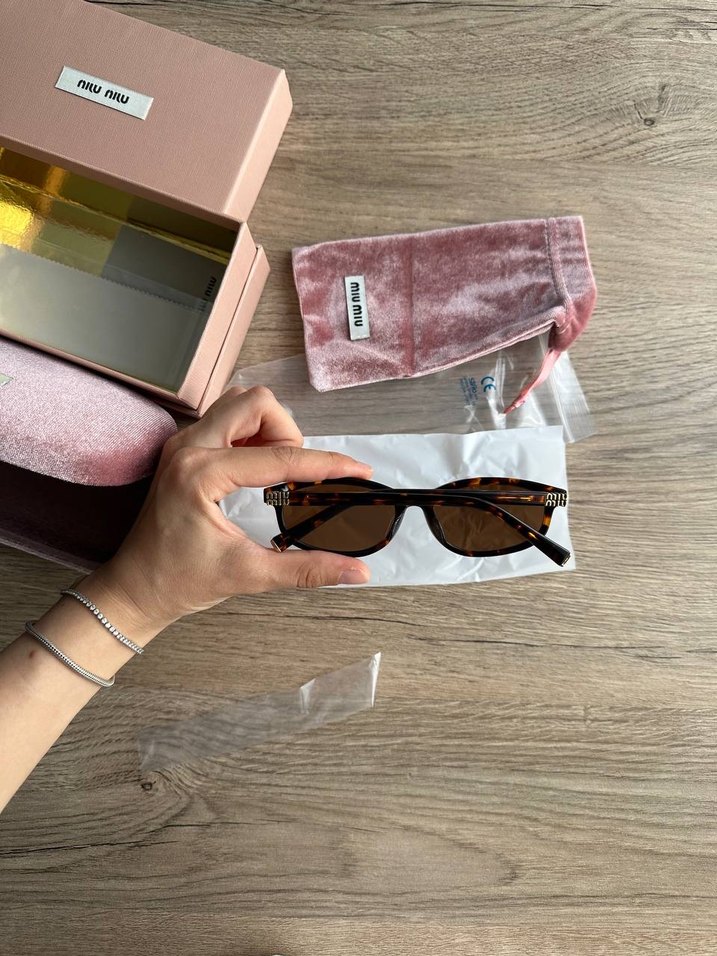 Miu Miu leopar güneş gözlüğü - Görsel 2