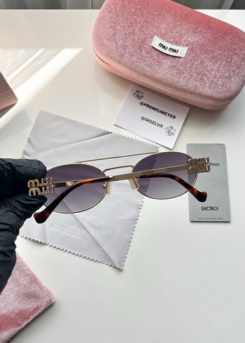 Miu Miu güneş gözlüğü - Görsel 13