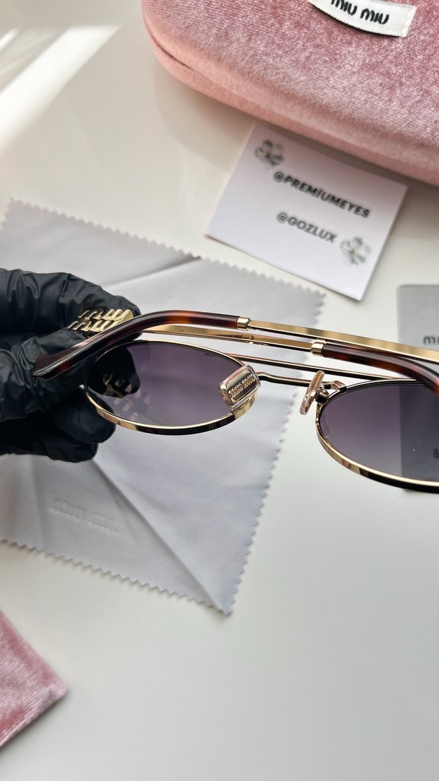 Miu Miu güneş gözlüğü - Görsel 4