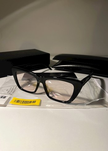 Yves saint laurent mica güneş gözlüğü - Görsel 2