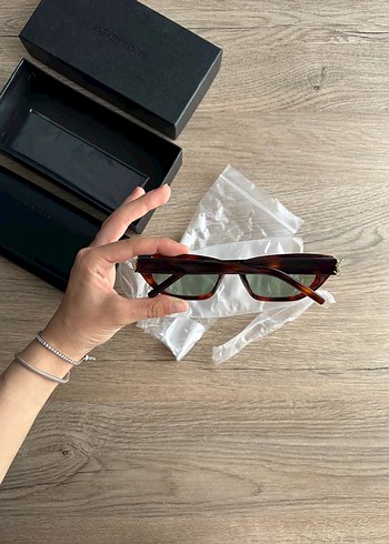 Yves saint laurent leopar gözlük - Görsel 6