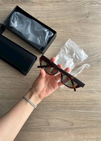 Yves saint laurent leopar gözlük - Görsel 2