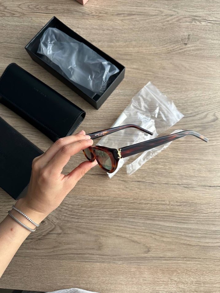 Yves saint laurent leopar gözlük - Görsel 3