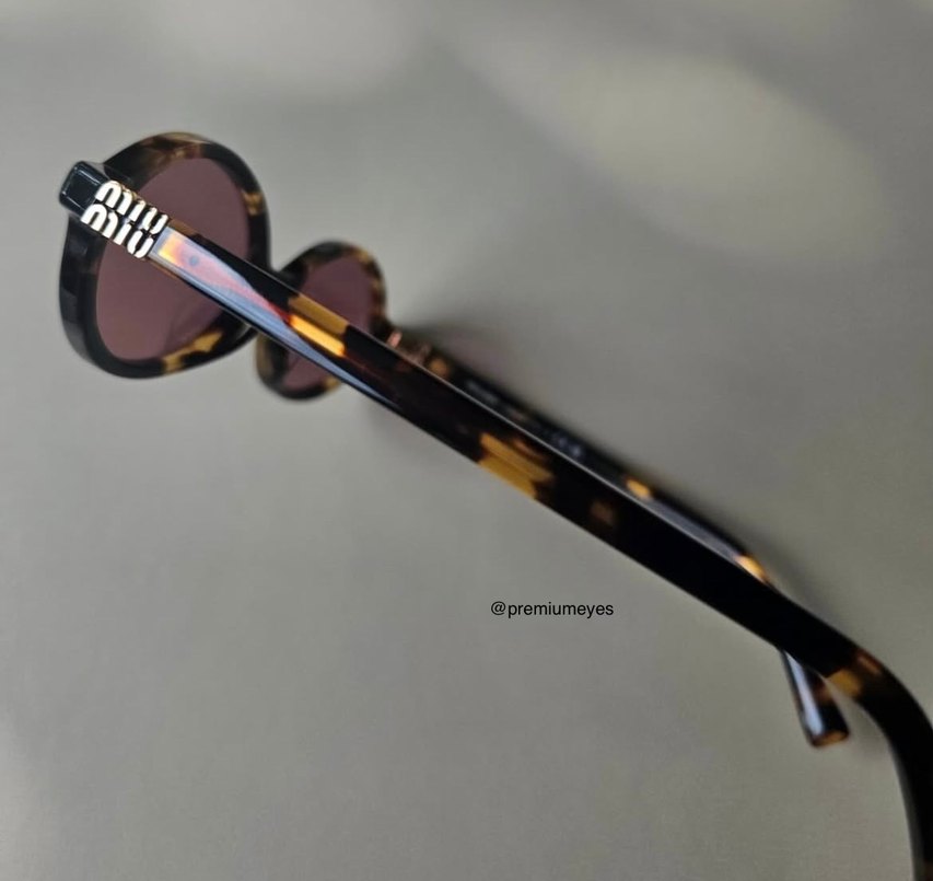 Miu Miu güneş gözlüğü - Görsel 2