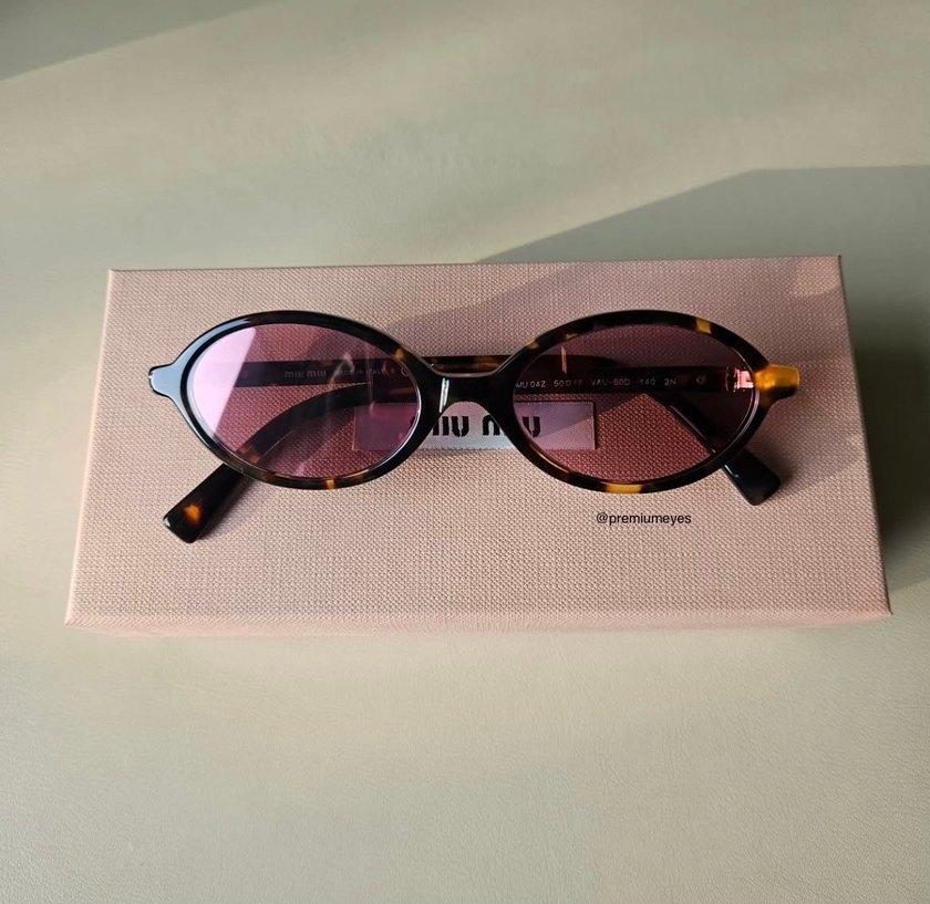 Miu Miu güneş gözlüğü - Görsel 5