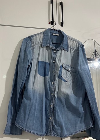 Düğmeli Uzun Kollu Denim Gömlek