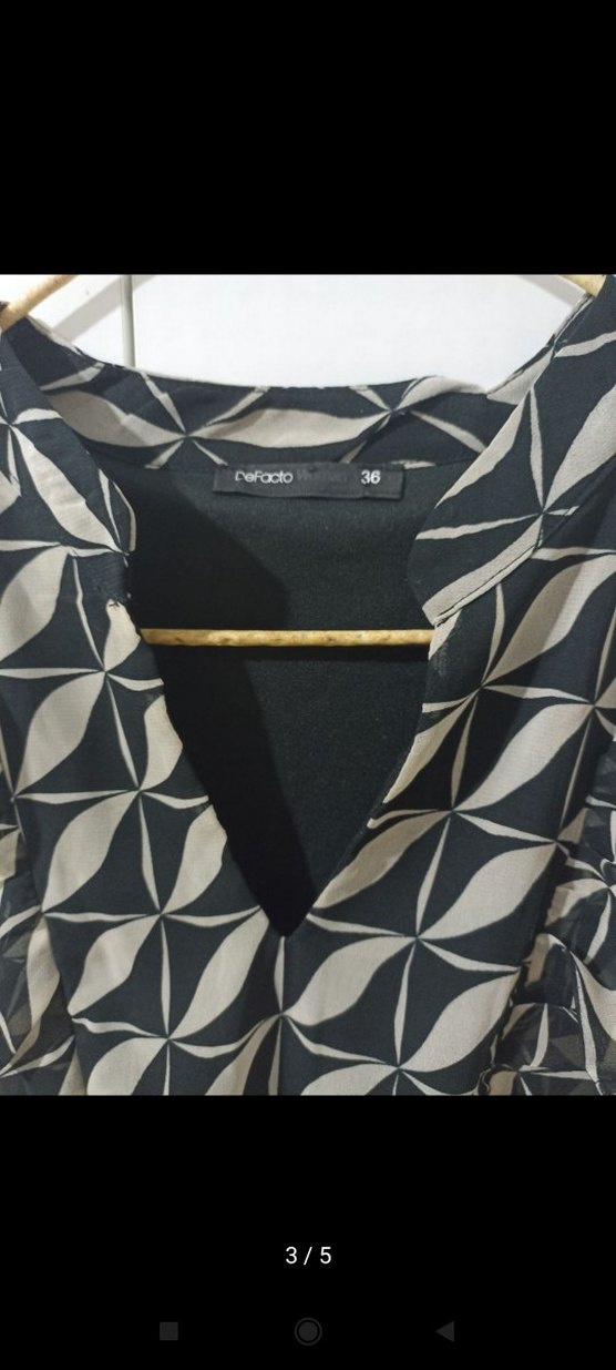 V Yaka Uzun Kollu Kuşaklı Elbise - Görsel 3