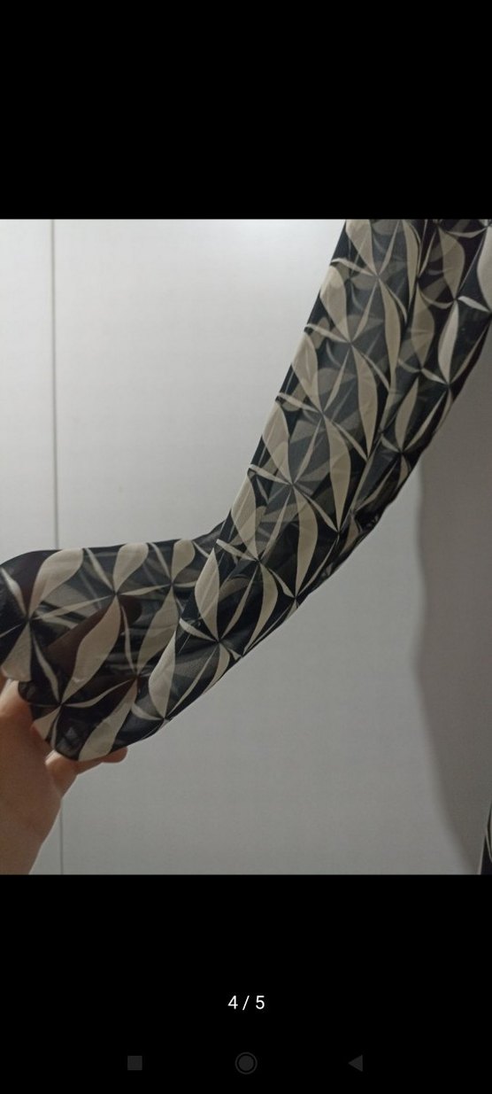 V Yaka Uzun Kollu Kuşaklı Elbise - Görsel 4