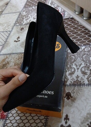 Nina Shoes 40 numara topuklu siyah süet