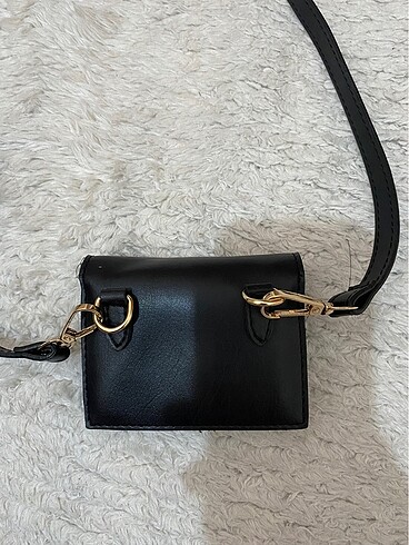 Zara Manuka kartlık