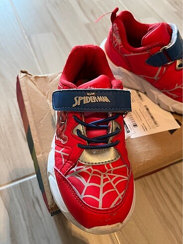 26 Beden kırmızı Renk Spider Man Ayakkabı