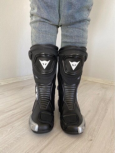 38 Beden siyah Renk DAINESE MOTOR BOTU