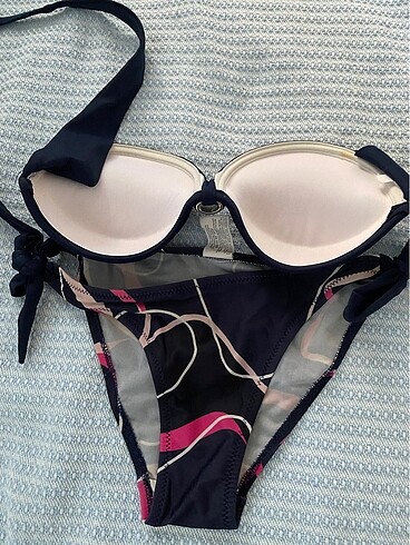 38 Beden Kaplı bikini