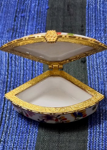 Çiçek Desenli Porselen Takı kutusu - Görsel 3