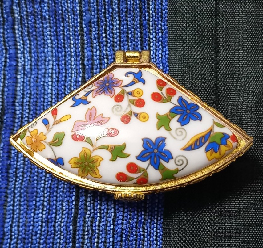 Çiçek Desenli Porselen Takı kutusu - Görsel 2