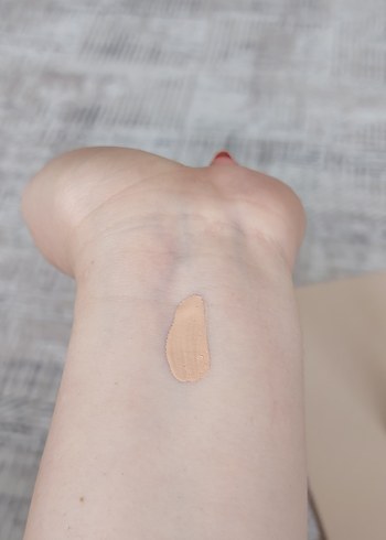 Beden Flormar kapatıcı