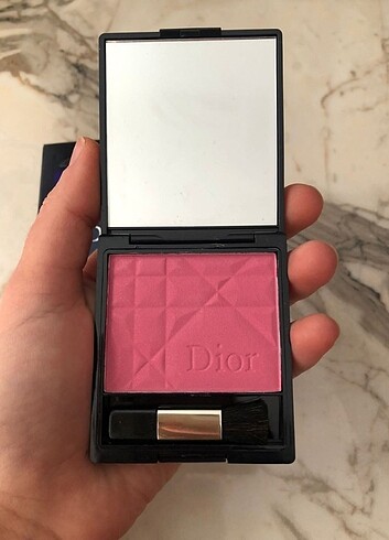 Dior Allik