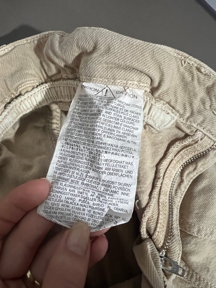 Krem rengi şort Zara - Görsel 5