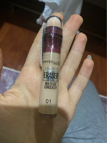 Maybelline instant anti age eraser kapatıcı