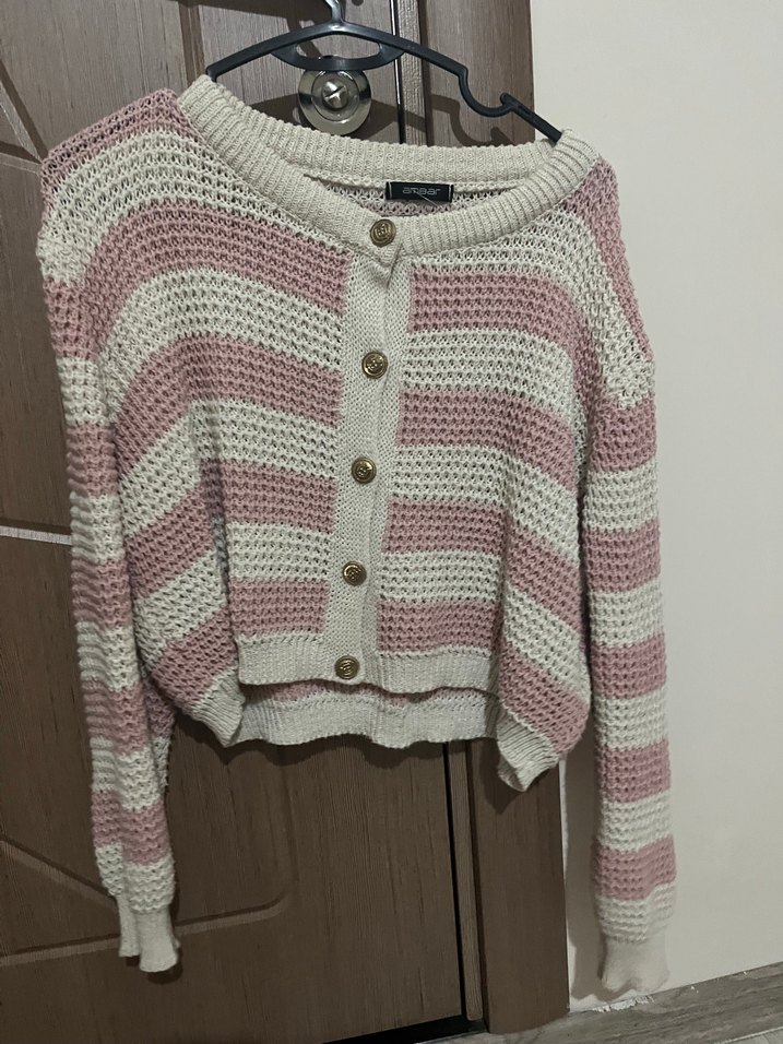 Pembe Nakışlı Kısa Örgü Kadın hırka - Görsel 2