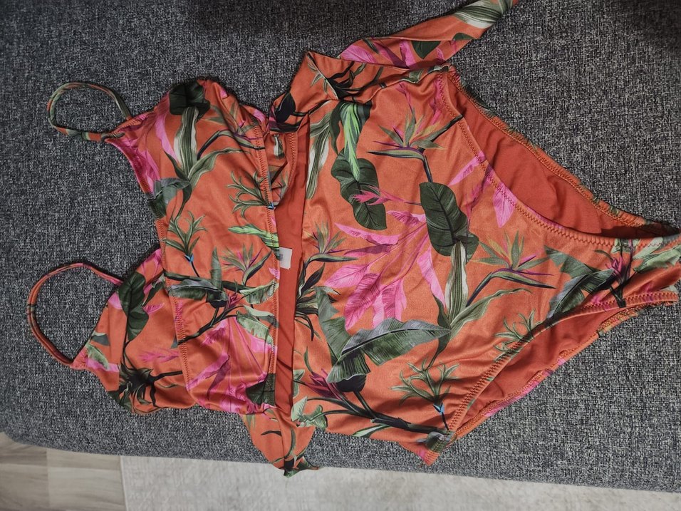 Çiçek Desenli Drapeli Uzun Mayo - Görsel 2