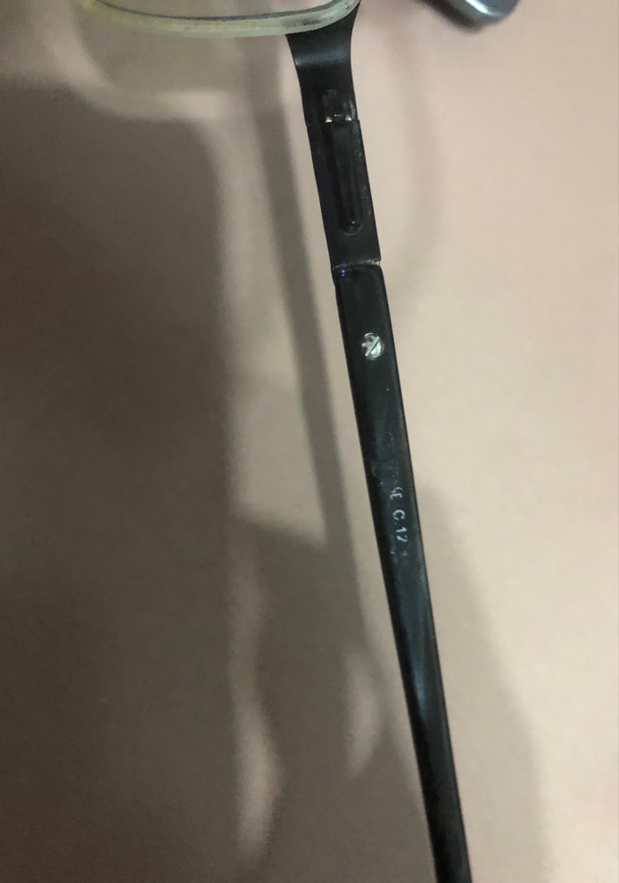 Şeffaf Bej Minimalist Kadın Gözlüğü - Görsel 4