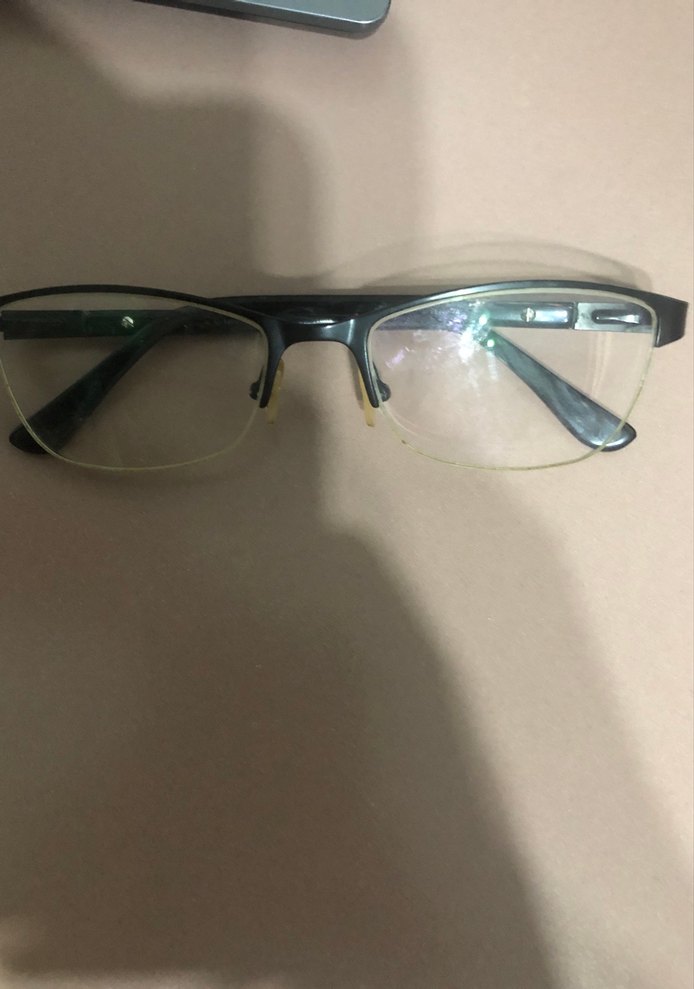 Şeffaf Bej Minimalist Kadın Gözlüğü - Görsel 2