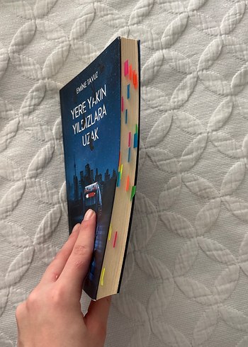 Yere Yakın Yıldızlara Uzak - Emine Tavuz - Görsel 2