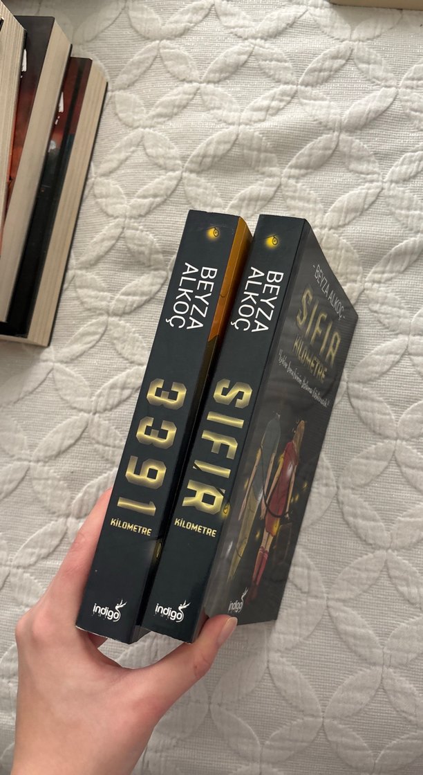 Beyza Alkoç'tan Sıfır Kilometre & 3391 Kilometre [ İMZALI ] - Görsel 3