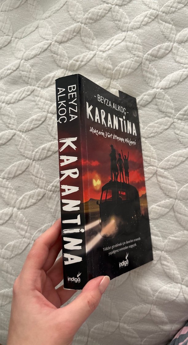 Karantina - 1. Kitap / Beyza Alkoç - Görsel 3