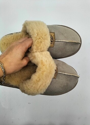 UGG çok şık terlik
