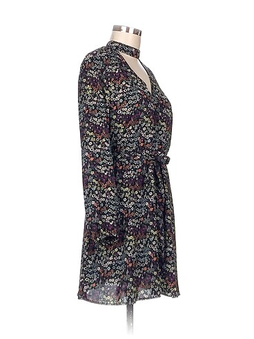 H&M H&M Mini Elbise %70 İndirimli.