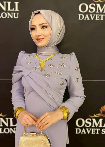 Uzun Kol, Yüksek Yakalı Mor Abiye Elbise