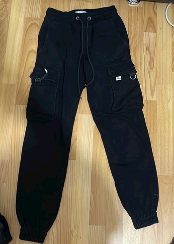 32 beden bershka jogger