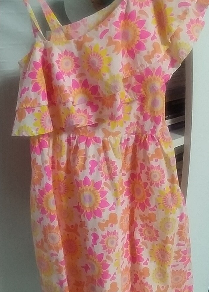 Tek omuz askılı elbise çok tatlı - Görsel 3